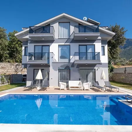 Villa Sunrise In Oludeniz, 4 Bedroom Private Pool